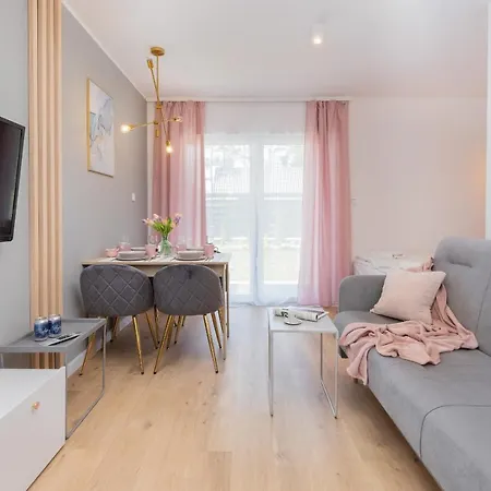 Dom Na Wczasowej By Renters Prestige * Golubie